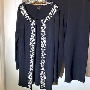 Grace Dane Lewis 2 pc Rayon/Nylon long jacket (XL) and palazzo pant (L). Sheen.